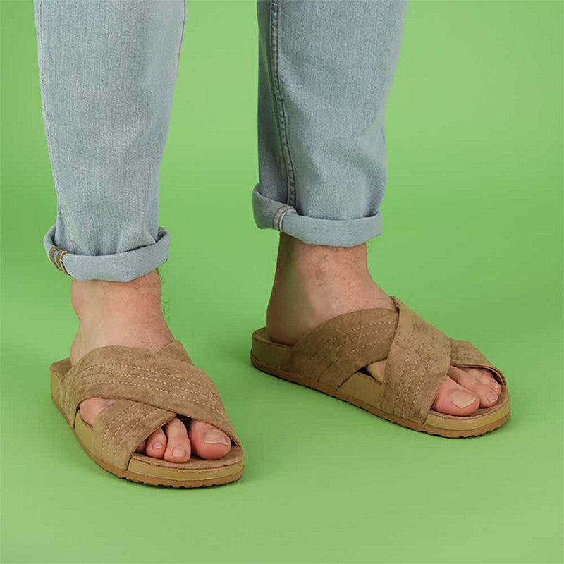 Man draagt XQ cross over sandalen - comfortabele herensandalen