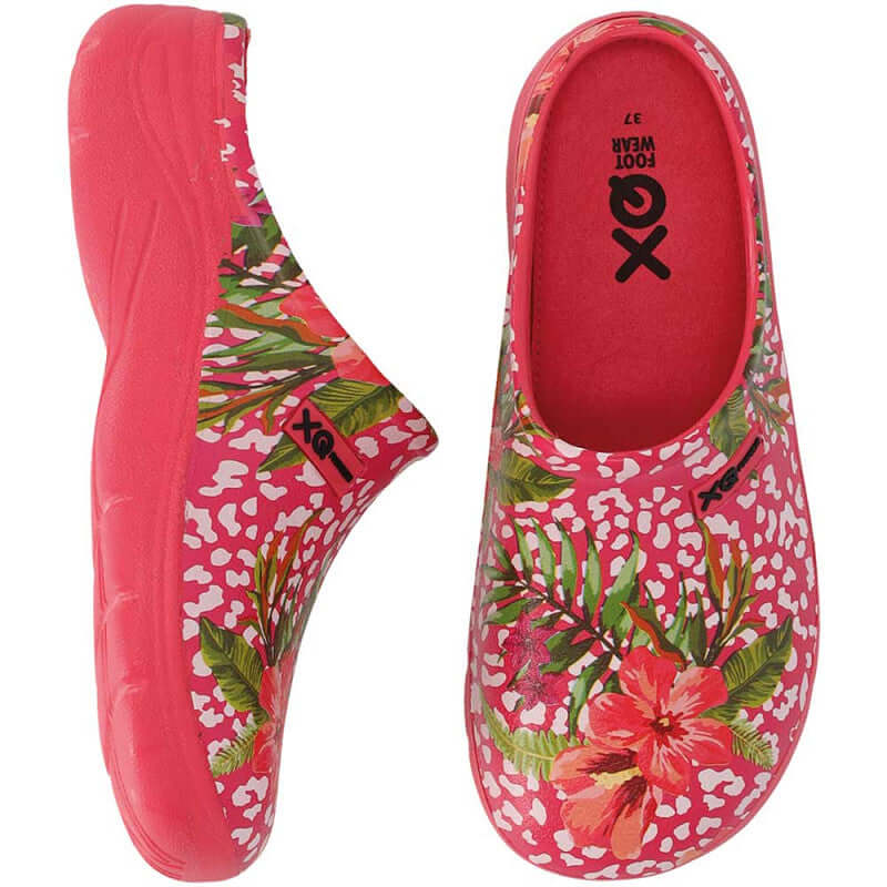 Detail van lichtgewicht EVA XQ tuinschoenen voor dames met fuchsia bloemenprint