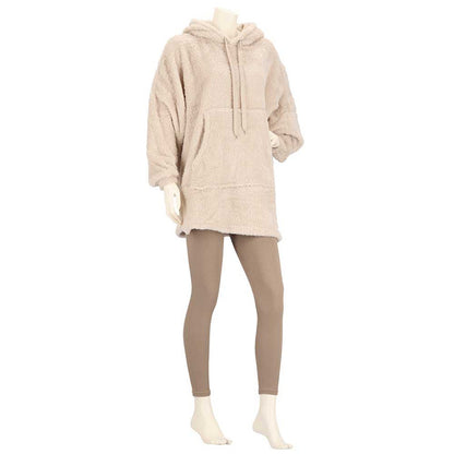 Beige dames hoodie voor herfst en winter, comfortabel en warm, perfect te combineren met teddy slippers