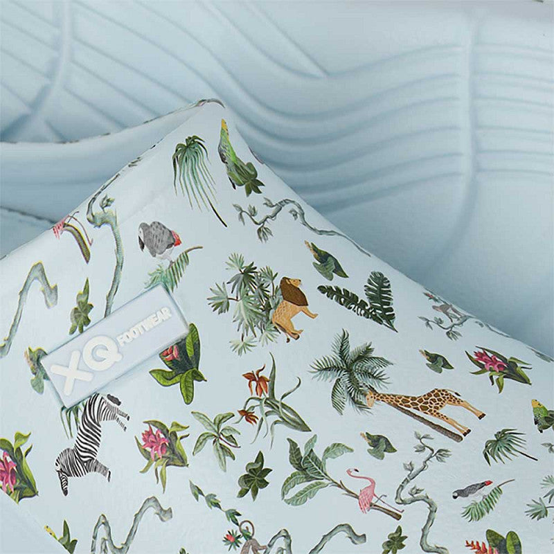 XQ tuinklompen met safari print blauw