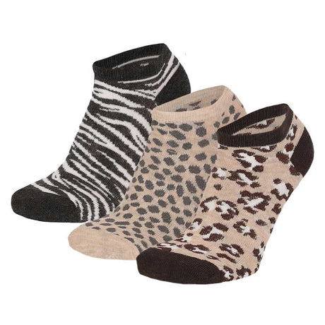 Zijaanzicht Apollo sneakersokken toont de korte pasvorm en dierenprint design